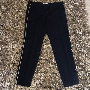 Vineyard Vines dark blue pants with gold